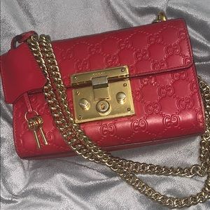 Guccissima Small Padlock Shoulder Bag Hibiscus Red